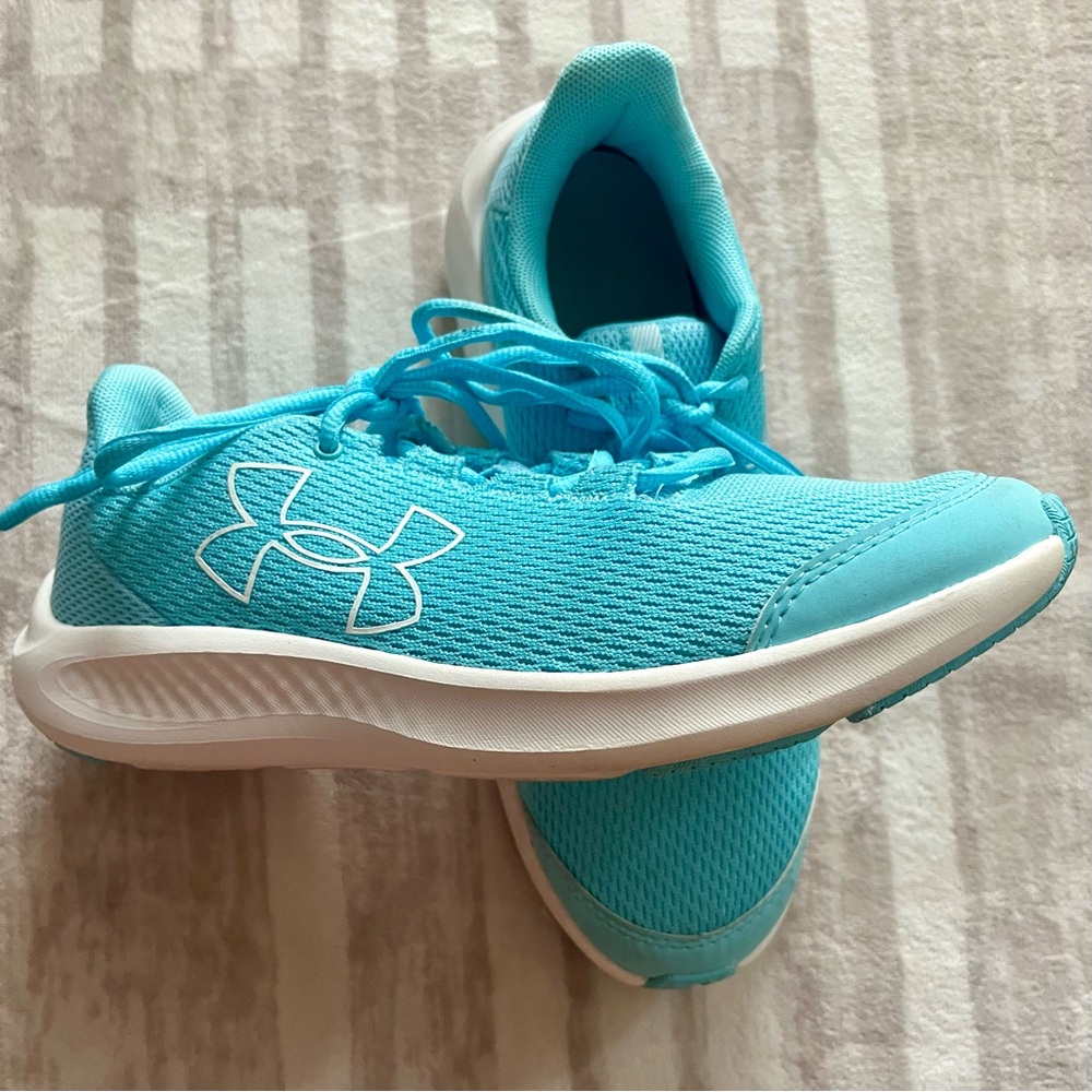 Girls Under Armour sneakers